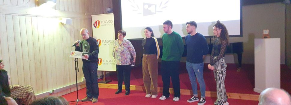 El premi Vinaròs en Curt Felipe Osanz, guanyat pel curt “F.U.C.M.C”, on participa la vinarossenca Ada Aparicio