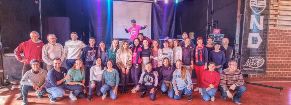 Albocàsser gaudeix del ritme i ball llatí