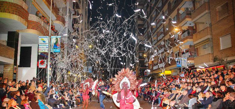 El Carnaval de Vinaròs obri el termini per comprar seients de grups per a les dues desfilades