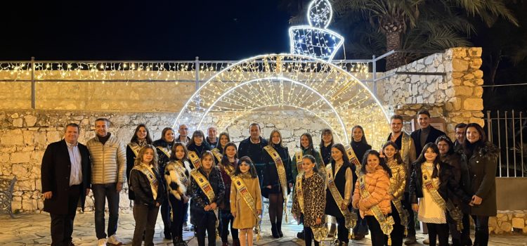 Peñíscola enciende “La Llum del Nadal”
