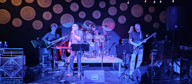 ¡A los hijos del Rock and Roll, bienvenidos! Concierto de los “Aurins”