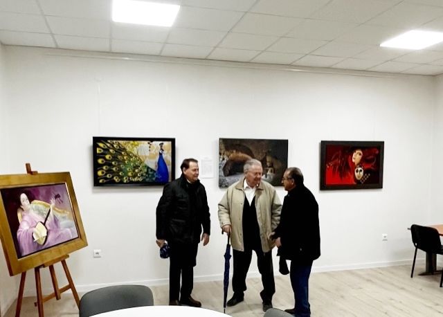 Los vecinos de Canet Lo Roig participan masivamente en la jornada de puertas abiertas del Ayuntamiento