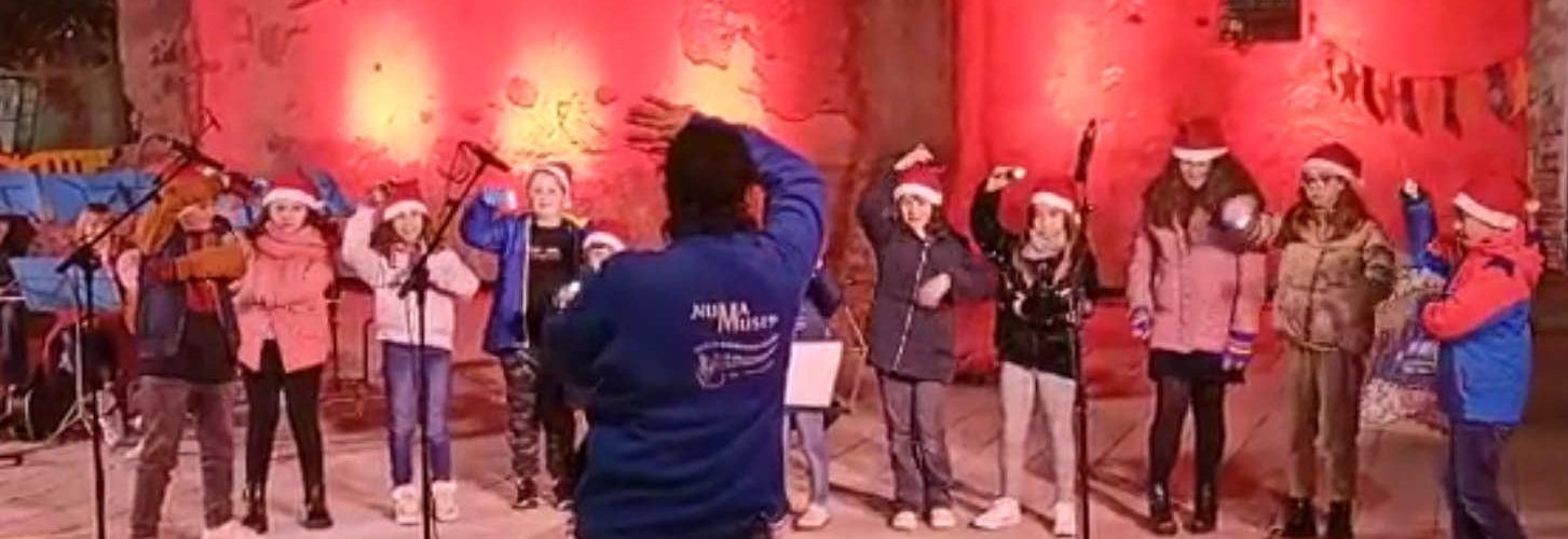 Vídeos de Numa Music i la coral del col·legi Assumpció