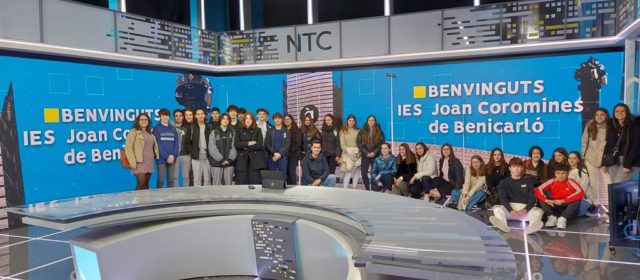 L’alumnat del Coromines de Benicarló visita els estudis d’À Punt i València