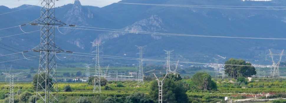 1500 kilòmetres d’alta tensió i desigualtats en la Transició desordenada