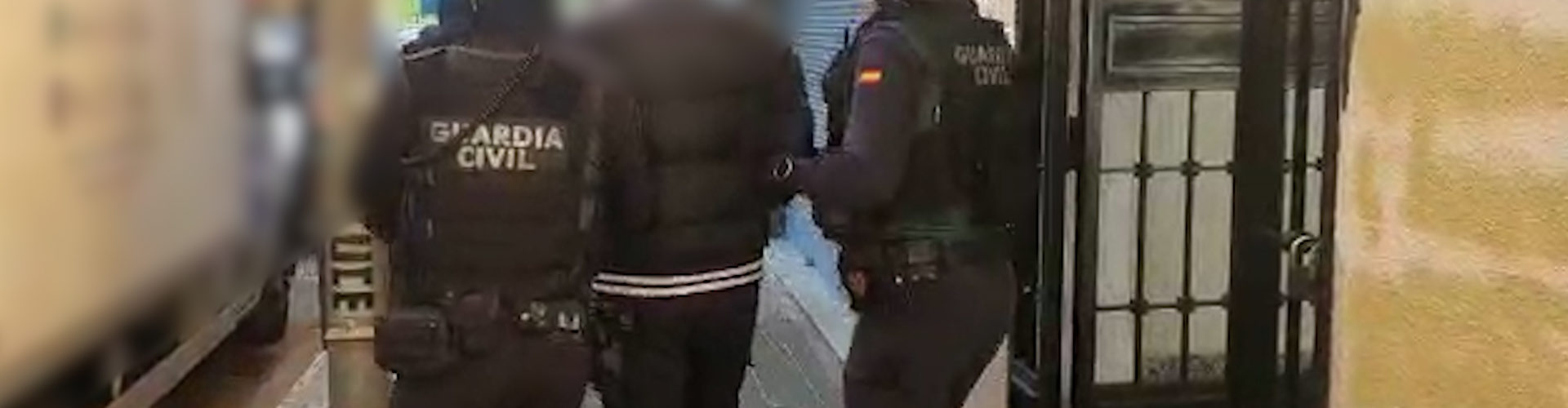 La Guardia Civil ha desarticulado un grupo criminal dedicado a la comisión de robos, extorsiones y tráfico de drogas afectando a ocho provincias del territorio nacional