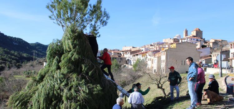 La missa i la benedicció tanquen Sant Antoni a La Pobla de Benifassà