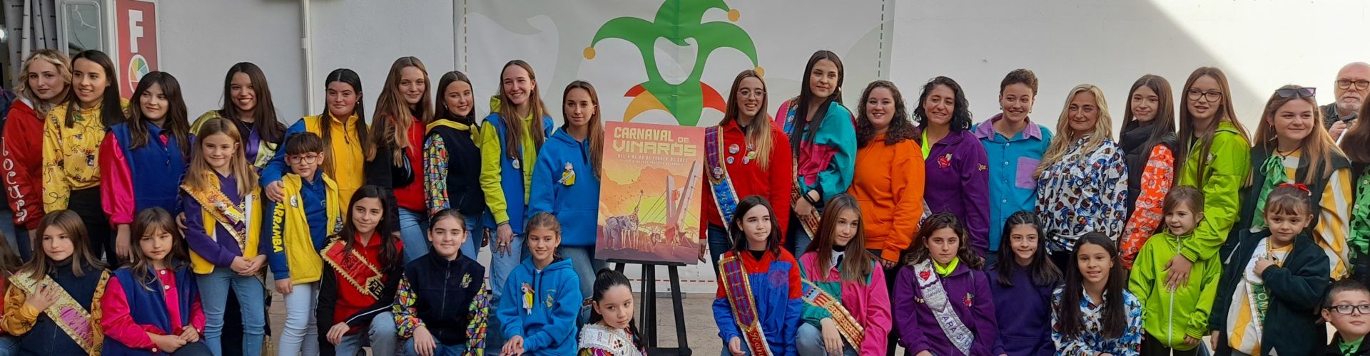 Les fotos de les reines i reis del Carnaval de Vinaròs 2023, en dos vídeos