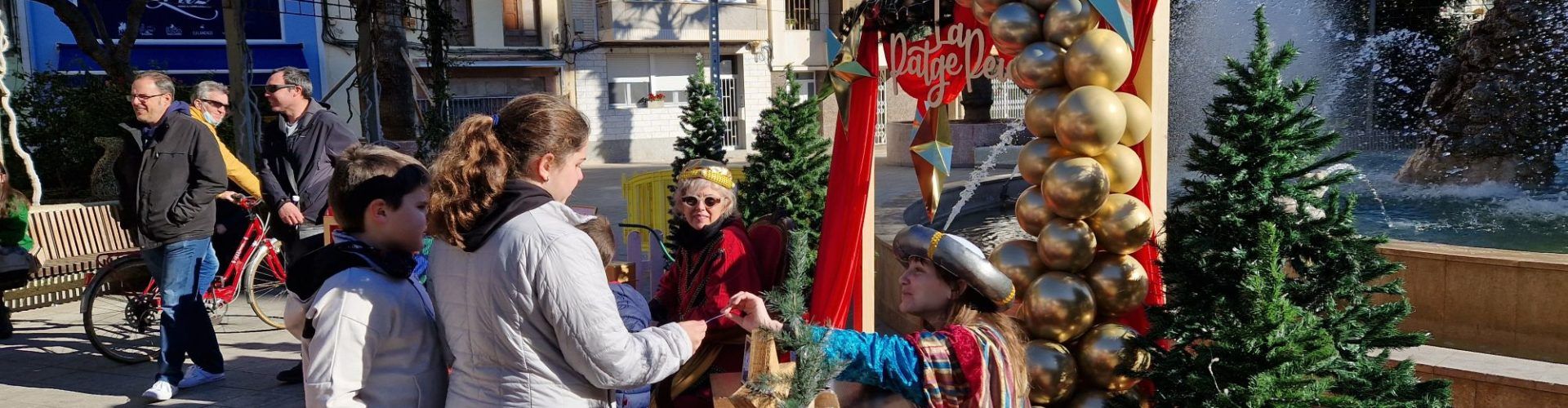 Vinaròs rep els Patges Reals