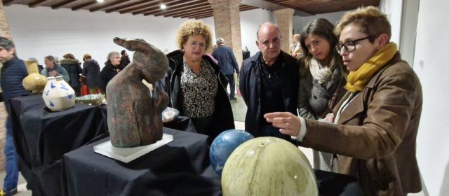 Vídeo i fotos de l’exposició “Cristal·litzacions” de l’Escola d’Art de Vinaròs