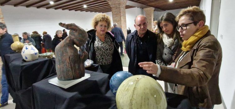 Vídeo i fotos de l’exposició “Cristal·litzacions” de l’Escola d’Art de Vinaròs