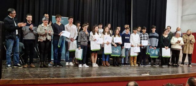 Vinaròs reconeix l’alumnat guanyador dels premis d’excel·lència acadèmica en Primària i Batxillerat