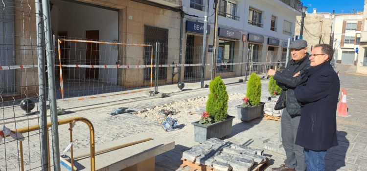 L’Ajuntament d’Alcalà-Alcossebre millora la xarxa de sanejament en la plaça de l’Església i pas inferior de la via de tren