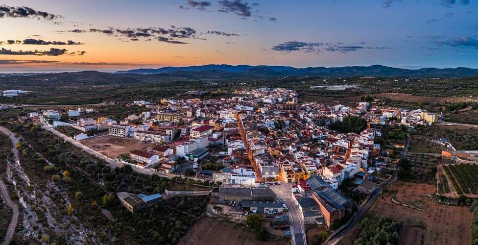El nou pressupost municipal de Càlig supera els 2 milions d’euros
