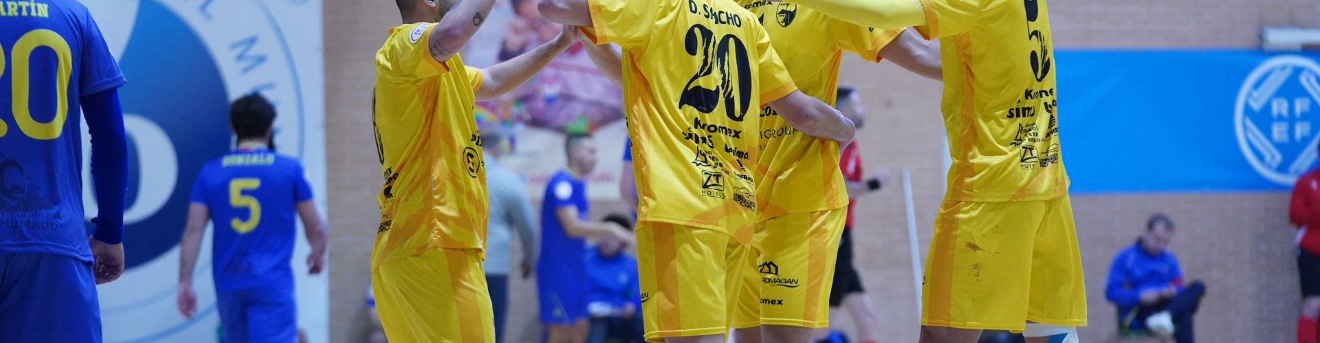El Servigroup Peñíscola vence con autoridad a El Valle y se distancia como líder (1-7)