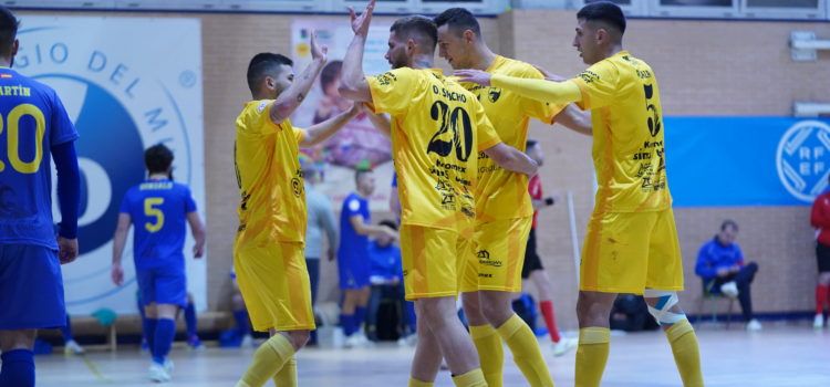El Servigroup Peñíscola vence con autoridad a El Valle y se distancia como líder (1-7)