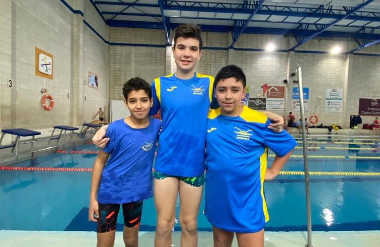El Club Natació Benicarló competí a Vinaròs i Manresa