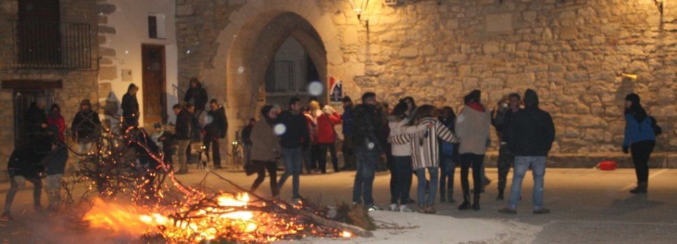 Foc i animals al Sant Antoni d’Ares del Maestrat