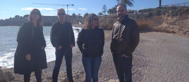 La senadora d’ERPV Elisenda Pérez visita Vinaròs per veure els problemes de degeneració de la costa