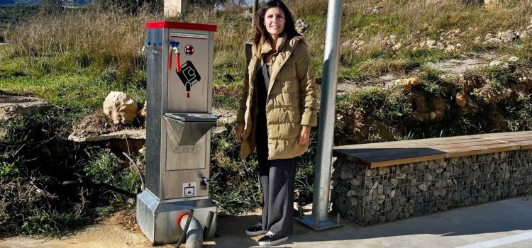 L’Ajuntament de Canet lo Roig crea una zona d’aparcament per a autocaravanes