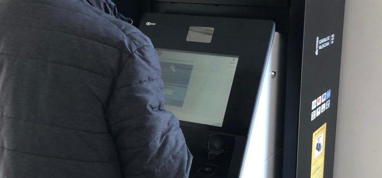 Entra en funcionament el caixer automàtic de Santa Magdalena