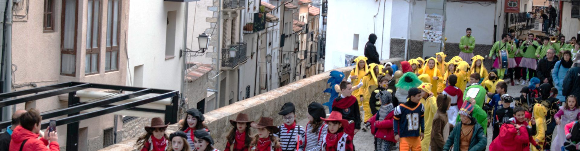 Morella s’ompli de color amb el Carnestoltes 2023