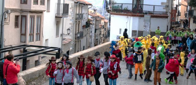 Morella s’ompli de color amb el Carnestoltes 2023