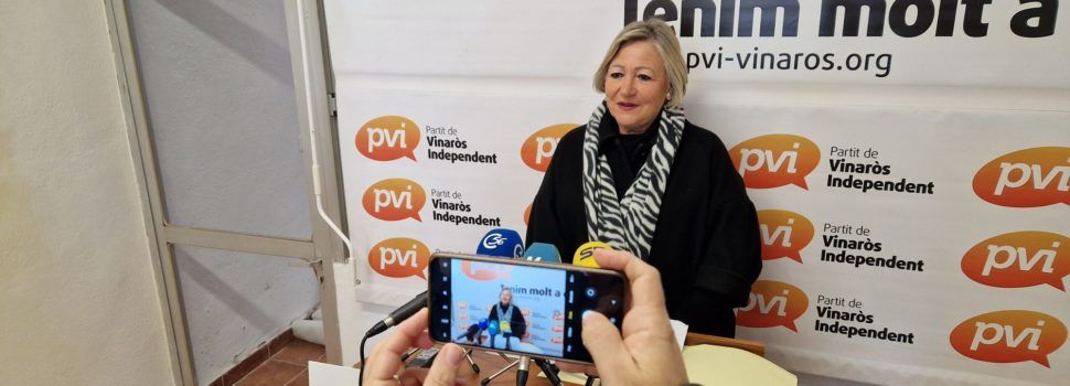 Vídeo: roda de premsa del PVI sobre reducció d’horari de la biblioteca de Vinaròs