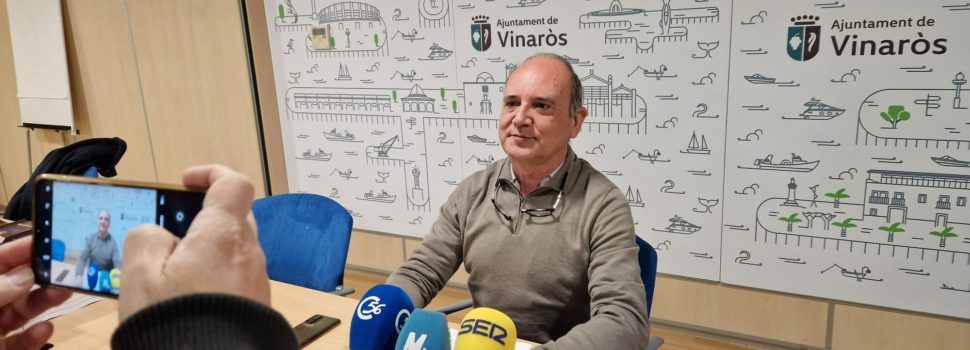 Vídeo: el regidor Fernando Juan replica el PVI sobre reducció d’horari de la biblioteca de Vinaròs