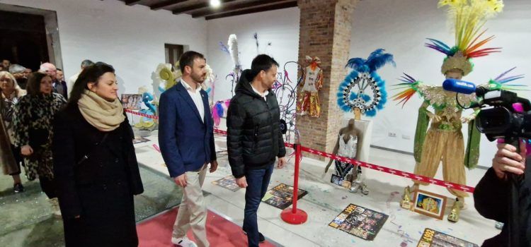 Vídeo i fotos de la inauguració del Museu temporal del Carnaval