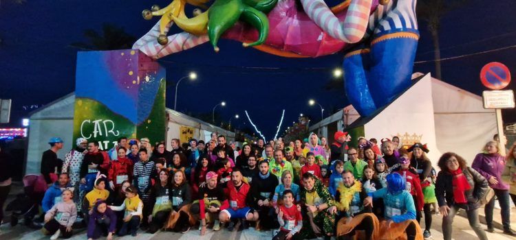 La carrera de disfresses del Carnaval, en vídeo i fotos