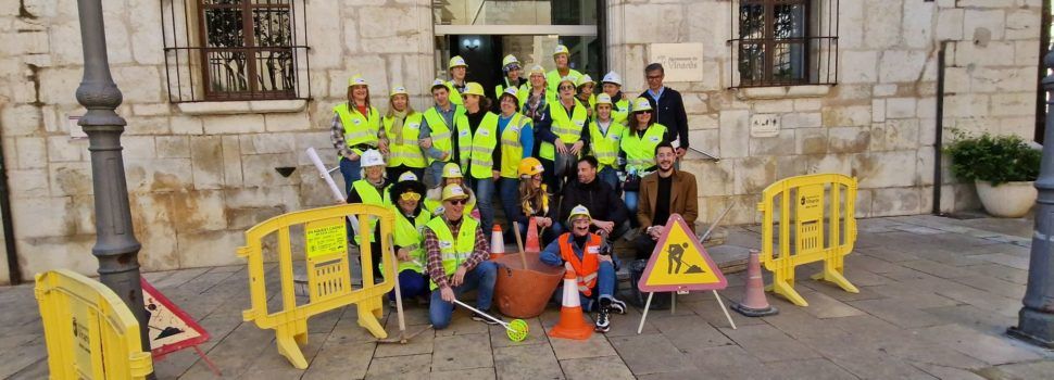 El funcionariat de l’Ajuntament engega les obres de la passarel·la del riu …en Carnaval