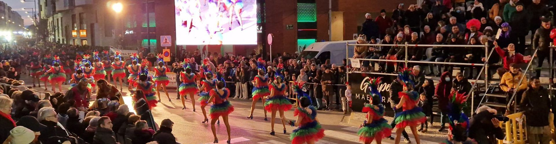 Galería de 65 fotos de la primera desfilada del Carnaval 2023