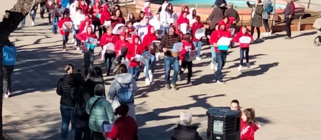 Punt Lila i multicolor al Carnaval 2023 d’Alcanar