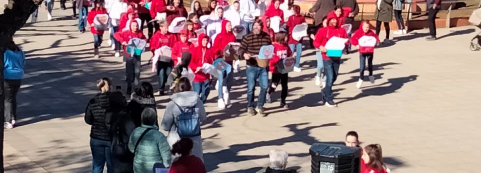 Punt Lila i multicolor al Carnaval 2023 d’Alcanar