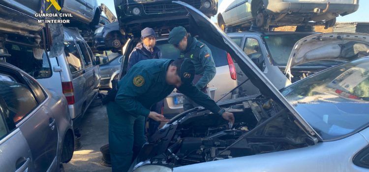 El SEPRONA abre diligencias por un presunto delito contra los recursos naturales y el medio ambiente en un desguace de l’Aldea
