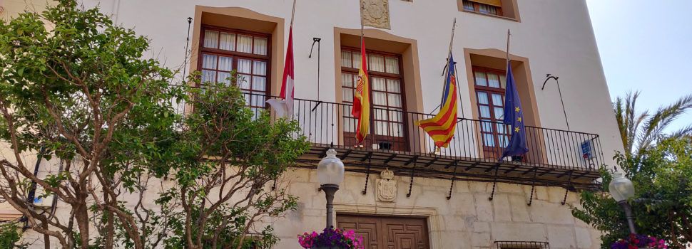 L’Ajuntament de Vinaròs aprova una declaració institucional per mostrar el seu rebuig a l’homofòbia