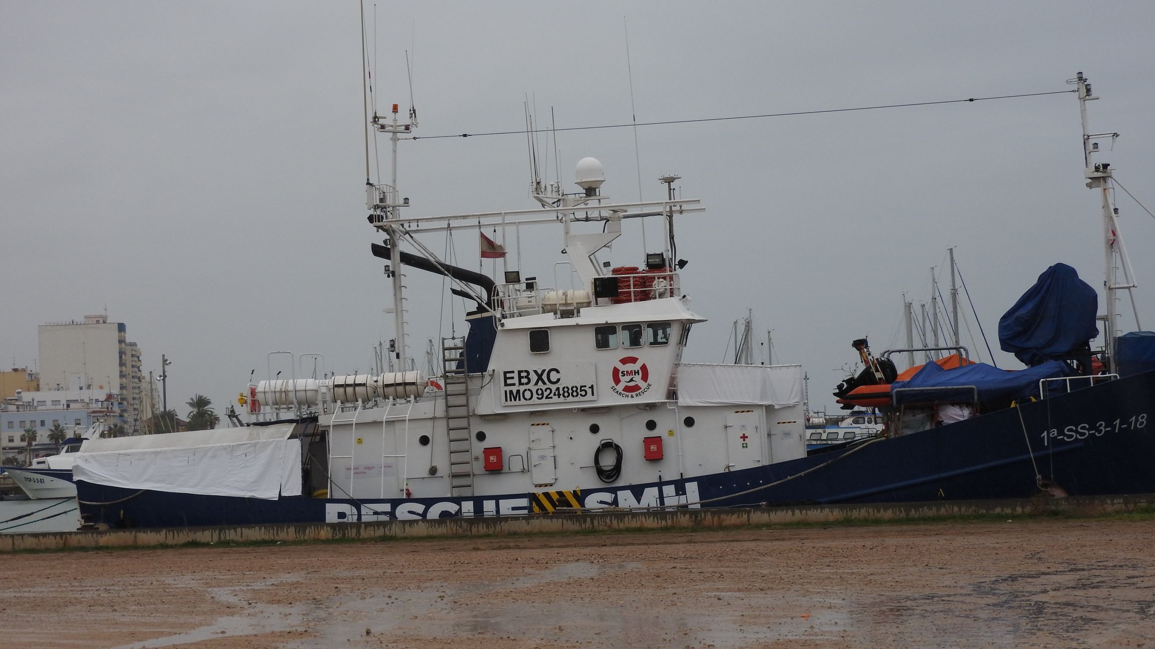 El barco gipuzkoano Aita Mari, parte de Vinaròs rumbo a salvar más ...