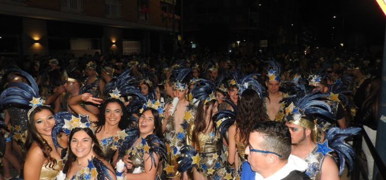 Vídeos de la primera desfilada del Carnaval 2023