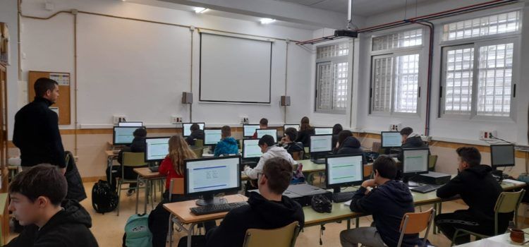 Els alumnes de 1r i 2n d’ESO de l’IES Leopoldo Querol participen a la XI Prova Canguret