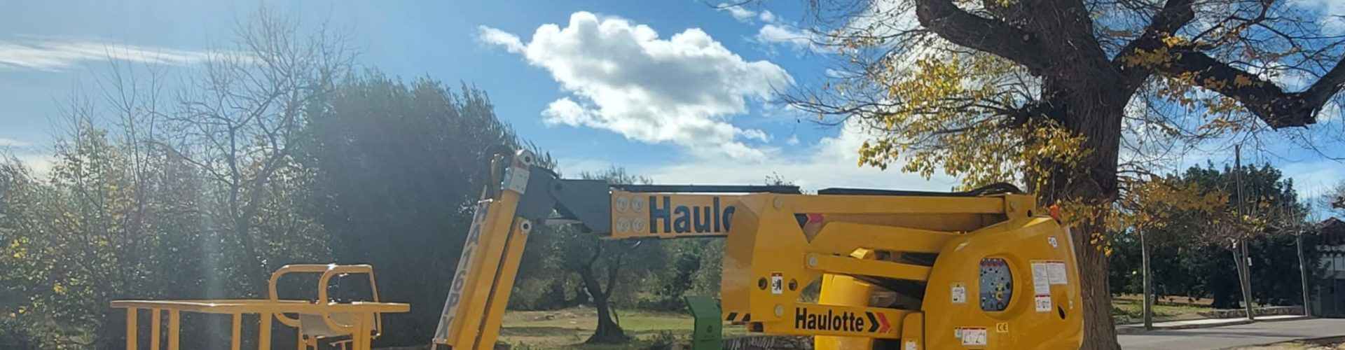 Càlig adquireix una màquina elevadora per a la Brigada Municipal