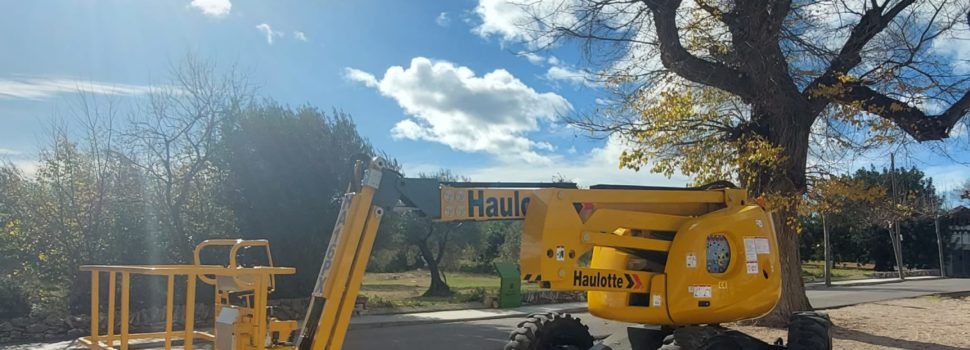 Càlig adquireix una màquina elevadora per a la Brigada Municipal