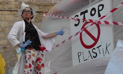 Teatre familiar a Alcalà i Alcossebre per a conscienciar de la cura al medi ambient i el reciclatge