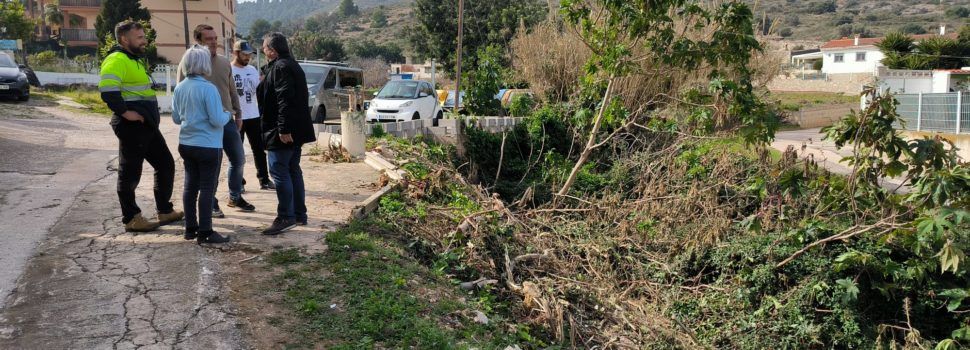 El Ayuntamiento de Peñíscola avanza en los trabajos de desbroce de los principales barrancos de la población