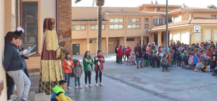Les visites de S.M. Carnestoltes a les escoles i centres socials