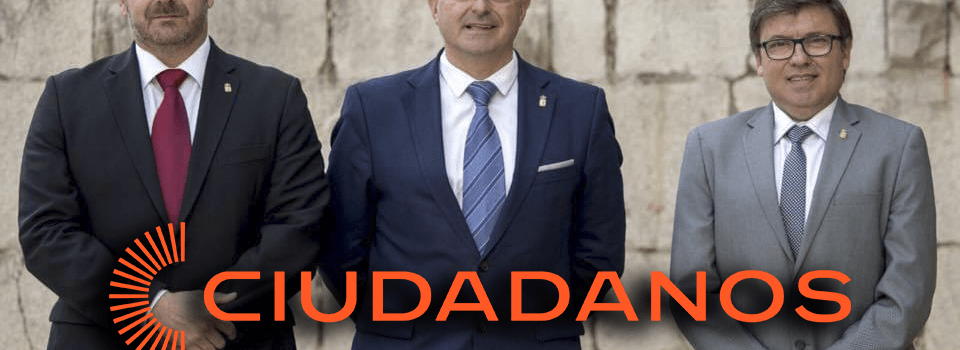 Ciudadanos Benicarló denuncia que la empresa concesionaria de la zona azul sigue sin contrato