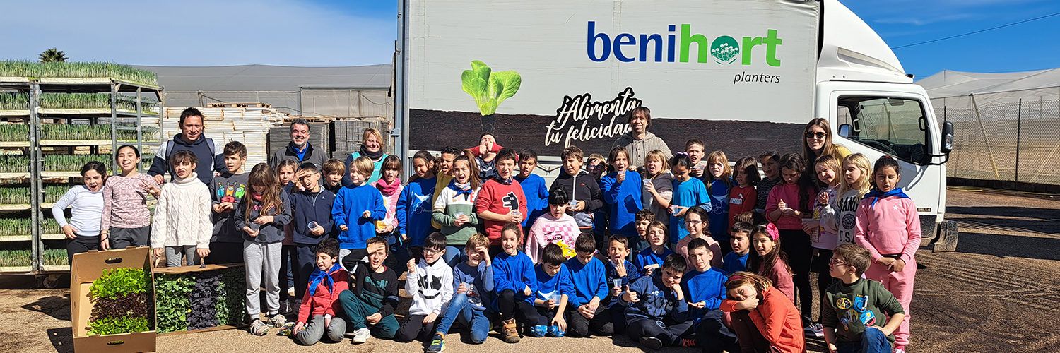 Alumnos del CEIP Eduardo Martínez Ródenas visitan el semillero de Benihort