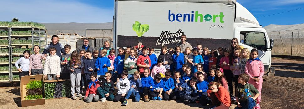 Alumnos del CEIP Eduardo Martínez Ródenas visitan el semillero de Benihort