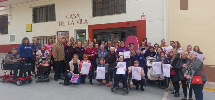 Càlig commemora el Dia Internacional de la Dona amb la lectura del manifest