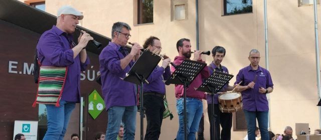 La Colla de Dolçaina i Tabal de Vinaròs, a Tortosa, en la trobada Els Gaiters de l’Aguilot
